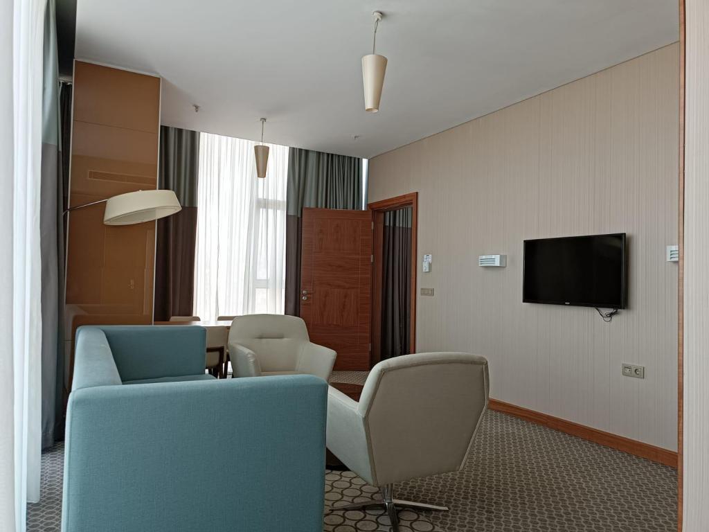 Suit Oda, Şehir Manzaralı