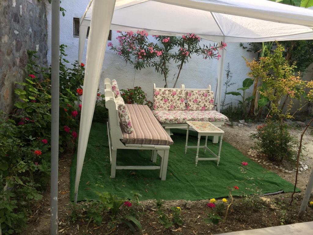Ankara Evi Bademli