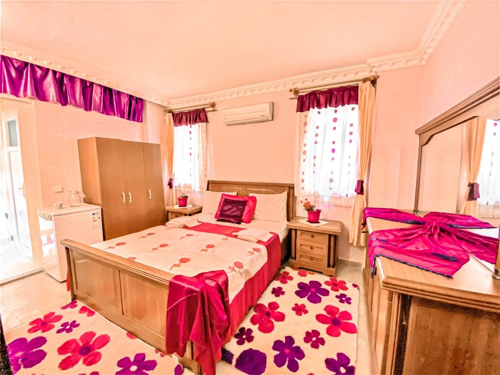 Standart Oda, Bahçe Manzaralı