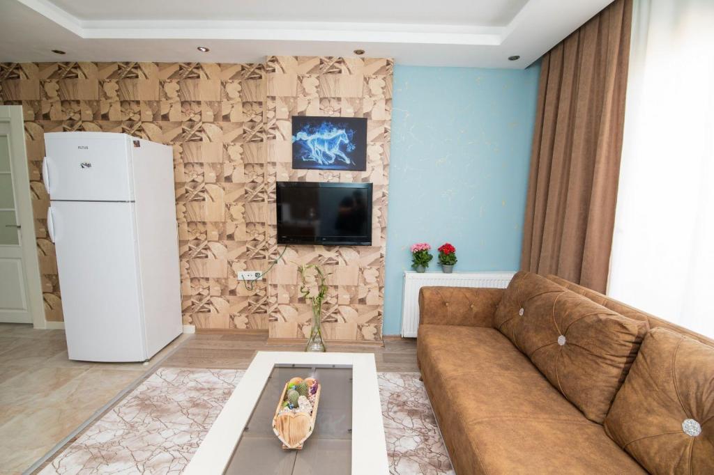 Daire-Tek Yatak Odalı,Şehir veya Dağ Manzaralı,Balkonlu