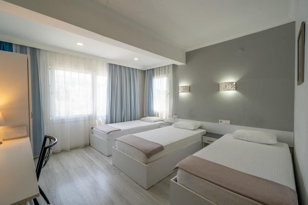 Standart Üç Kişilik Oda,bahçe Manzaralı