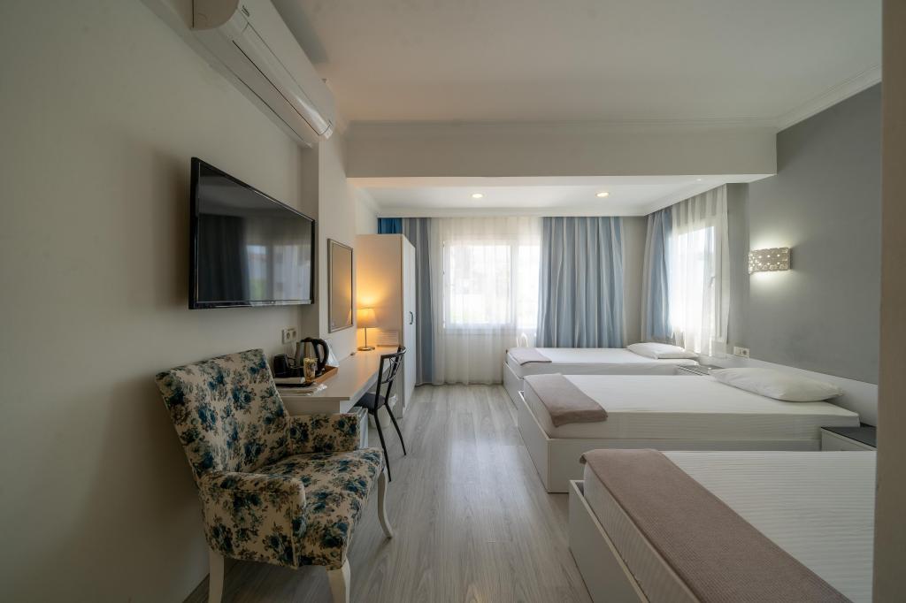 Standart Üç Kişilik Oda,bahçe Manzaralı