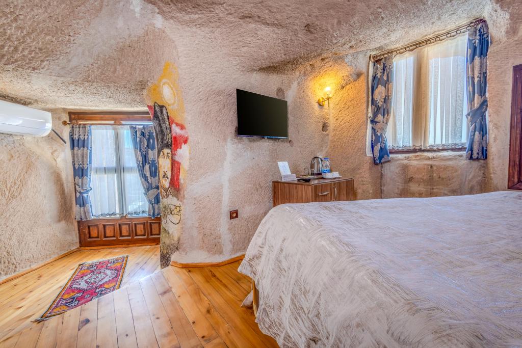 King Suite,Jakuzili ve Teraslı