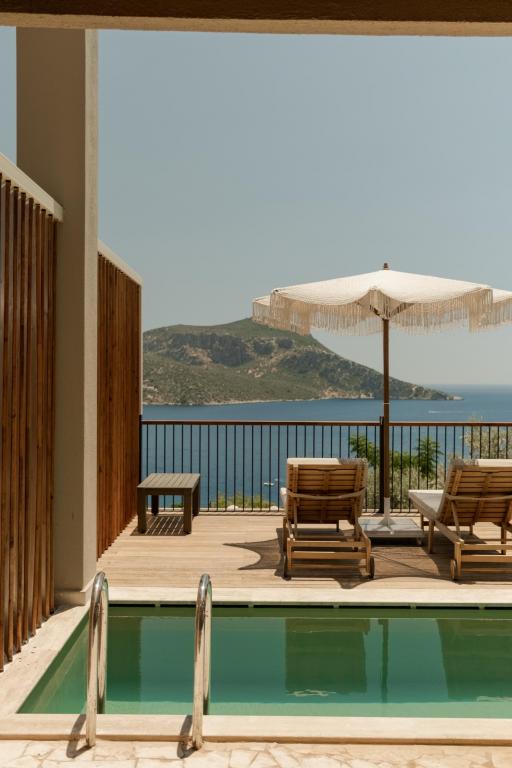 Premium Room,Deniz ve Havuz Manzaralı,Havuzlu
