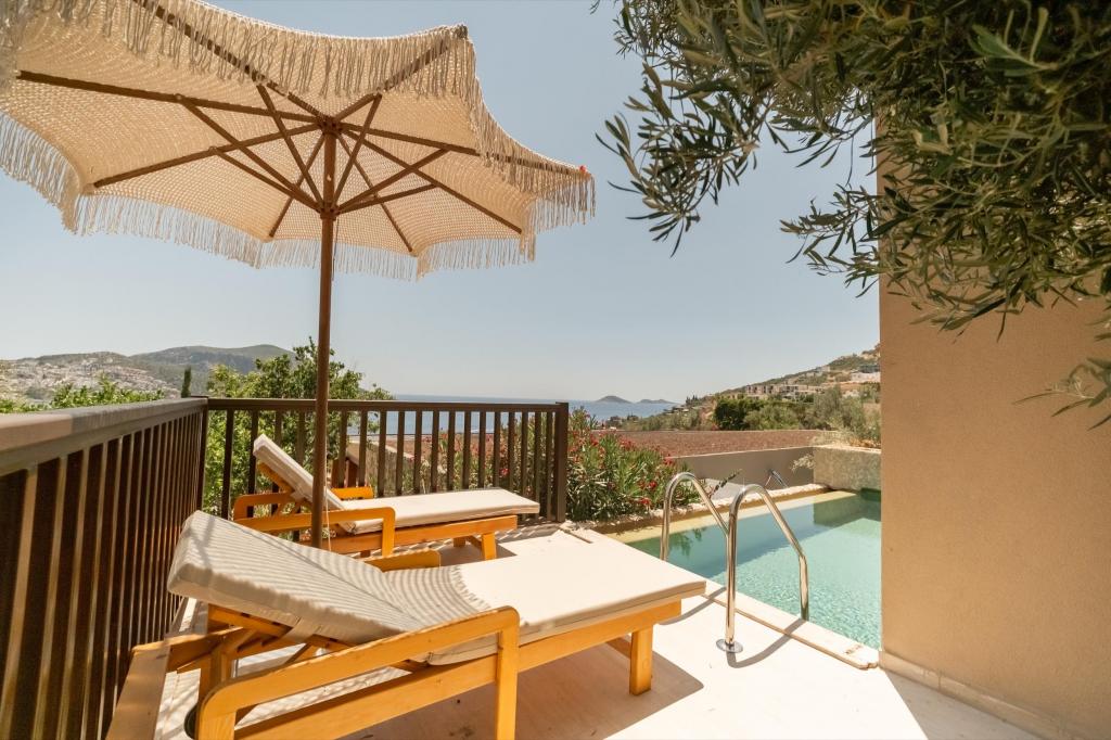Premium Room,Deniz ve Havuz Manzaralı,Havuzlu