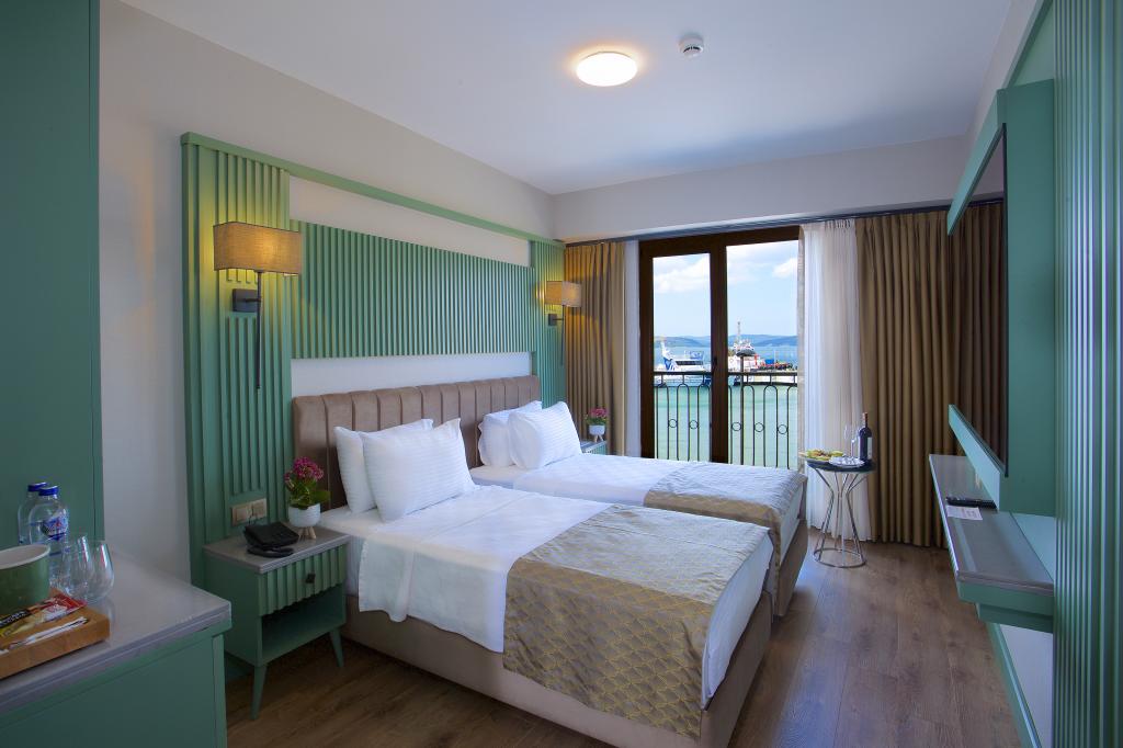 Iki Ayrı Yataklı Oda, Deniz Manzaralı