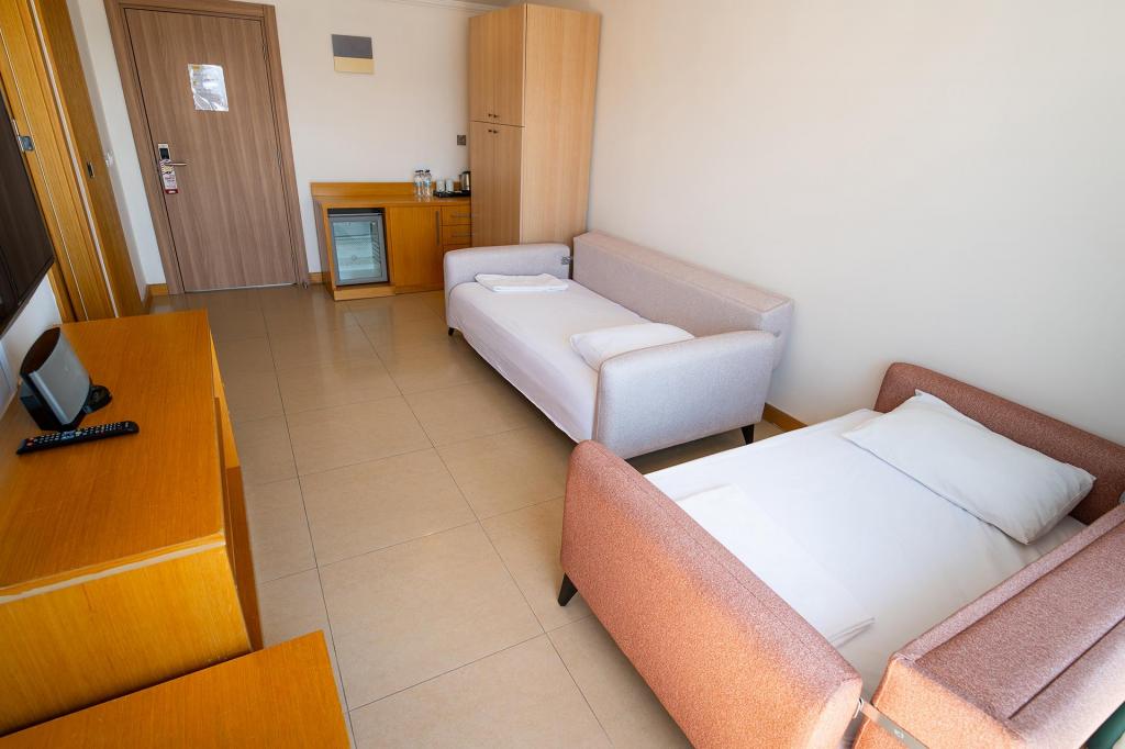 Deluxe Aile Odası,Deniz Manzaralı,Balkonlu