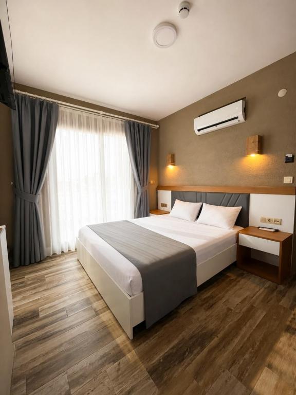 Standart Oda, Park Manzaralı (Balkonlu)