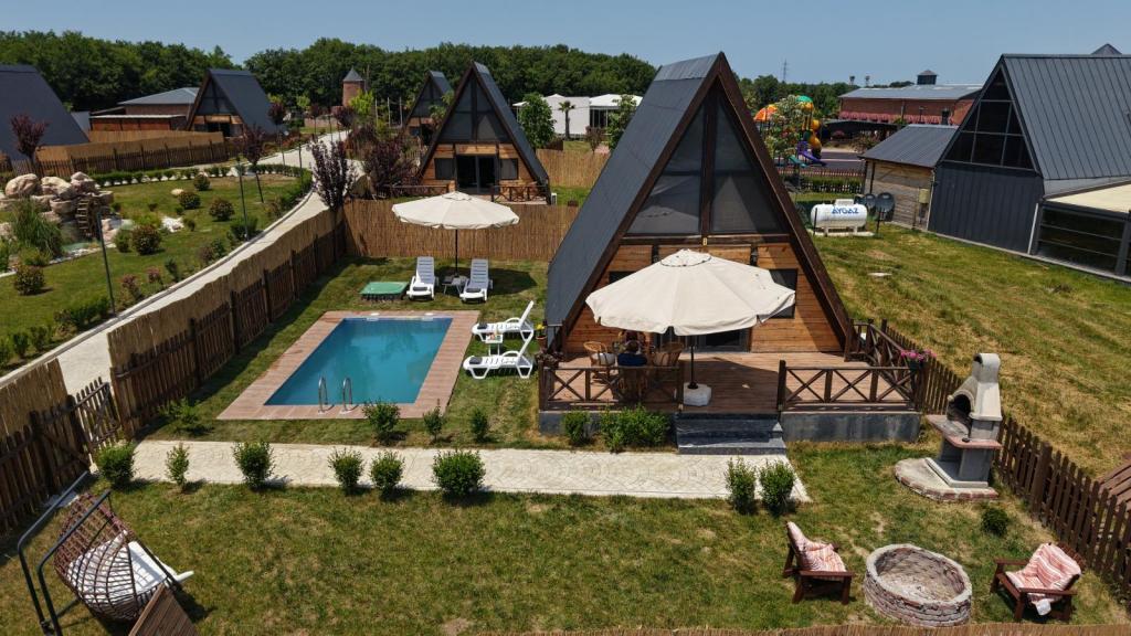 Deluxe Bungalow,Bahçe Manzaralı,Özel Havuzlu