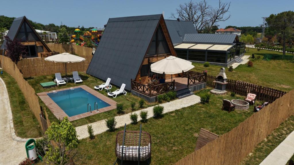 Deluxe Bungalow,Bahçe Manzaralı,Özel Havuzlu