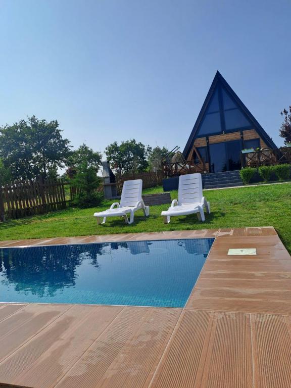 Suite Bungalow,Bahçe Manzaralı,Özel Havuzlu ve Jakuzili
