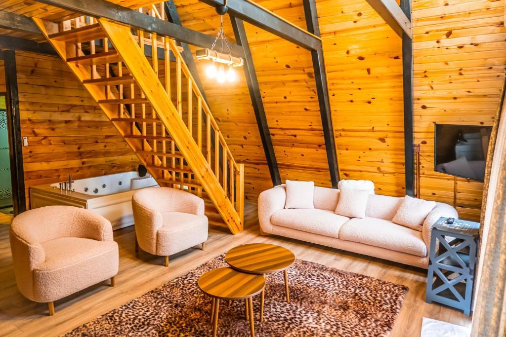 Suite Bungalow,Bahçe Manzaralı,Özel Havuzlu ve Jakuzili