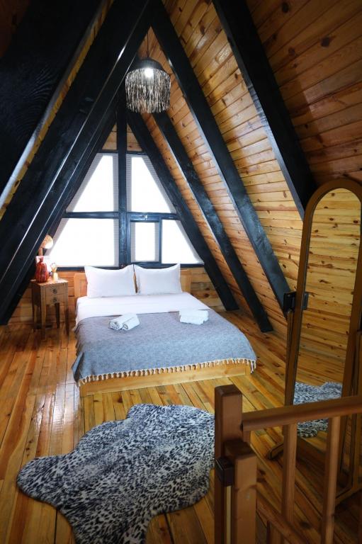 Suite Bungalow,Bahçe Manzaralı,Özel Havuzlu ve Jakuzili