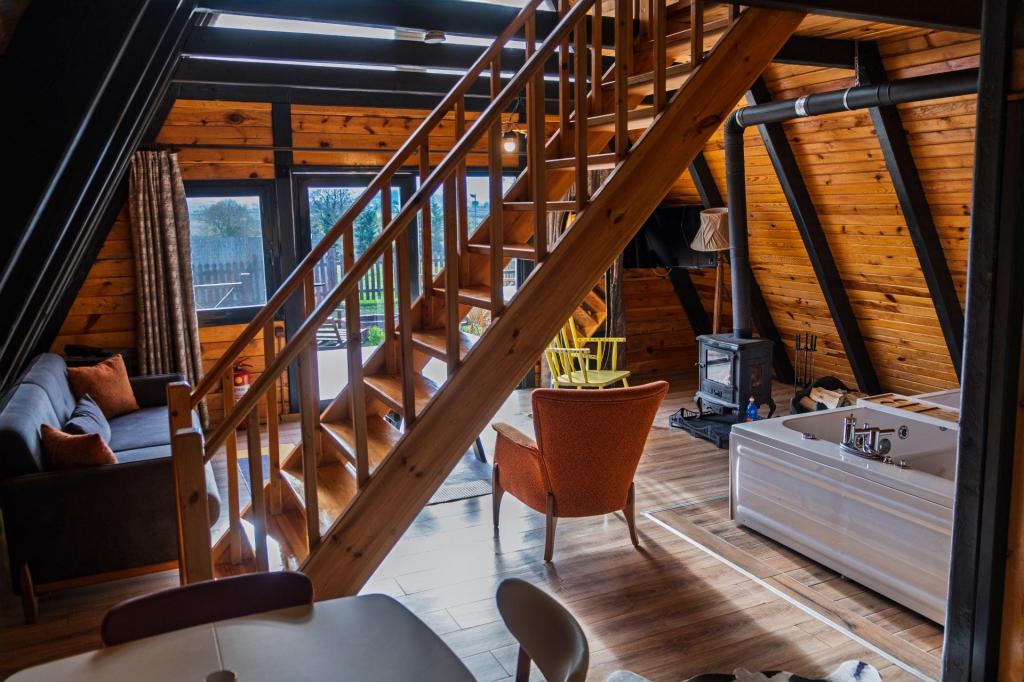 Suite Bungalow,Dağ Manzaralı,Jakuzili (2 Kişilik)