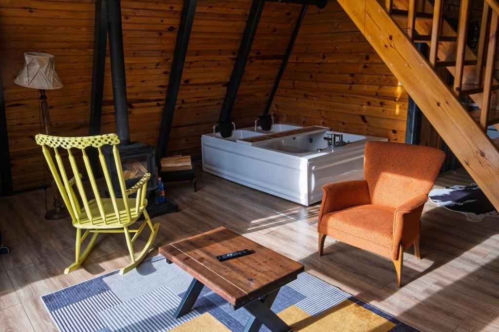 Suite Bungalow,Dağ Manzaralı,Jakuzili (2 Kişilik)