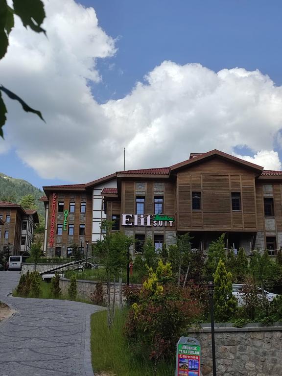 Ayder Elif Suit