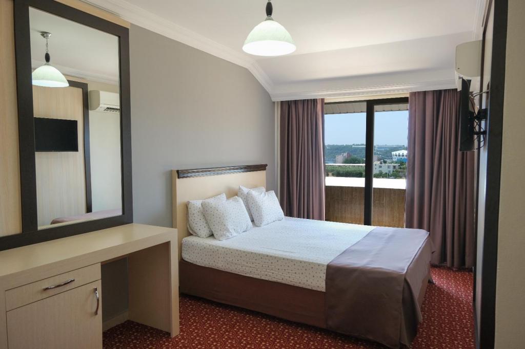 Standart Oda, Bahçe Manzaralı (Balkonlu)