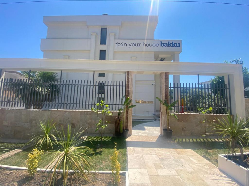 Bakku House Hotel