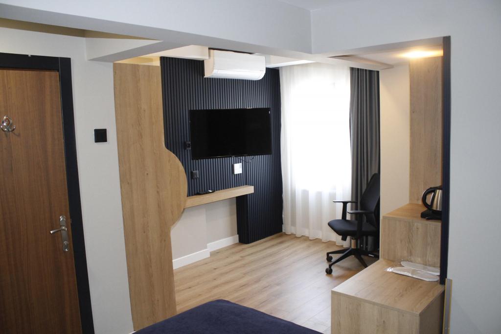 Tek Kişilik,Şehir Manzaralı