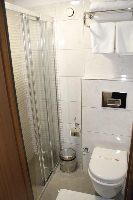 Tek Kişilik,Şehir Manzaralı