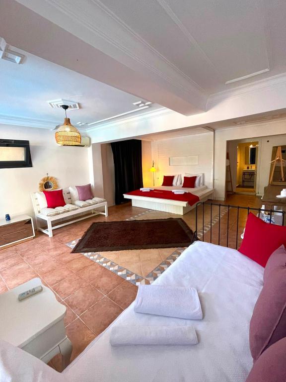 King Suite,Havuz ve Bahçe Manzaralı