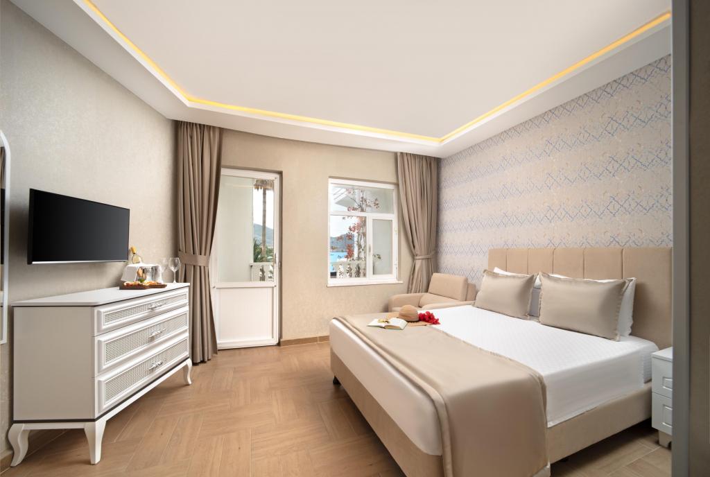 Deluxe Oda, Deniz Manzaralı (Balkonlu)