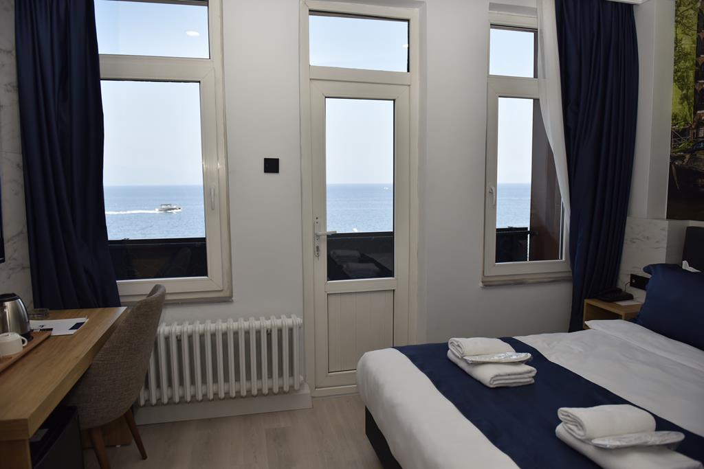 Standard Room, Sea View (Balcony)