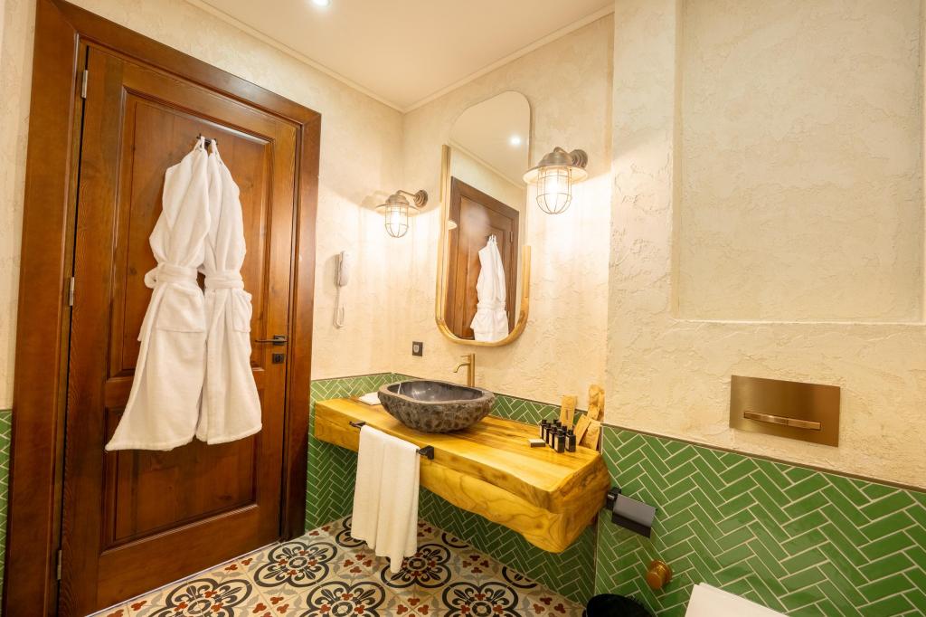 Deluxe Room, Garden View
