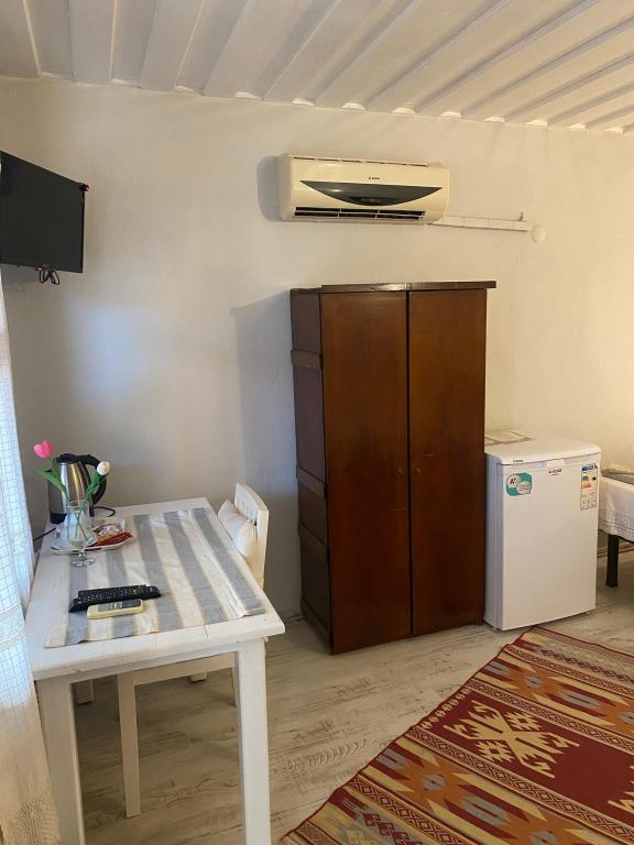 Deluxe Room, Garden Or Pool View (3 Person, Balcony)