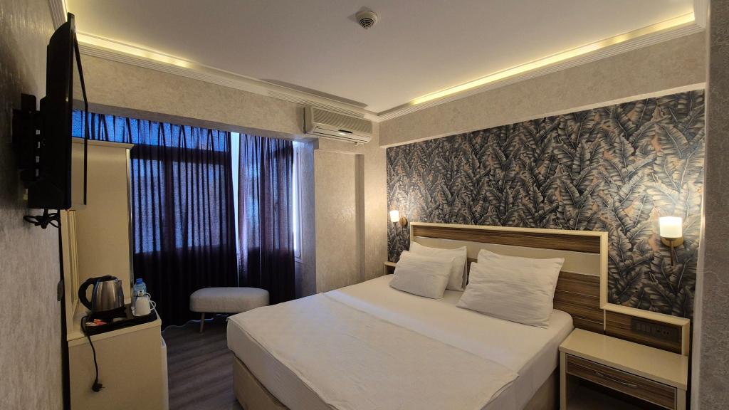Best Smyrna Otel Kuşadası