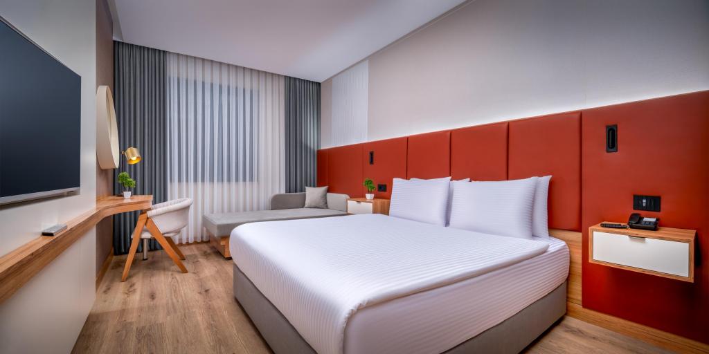 Superior Oda, Şehir Manzaralı