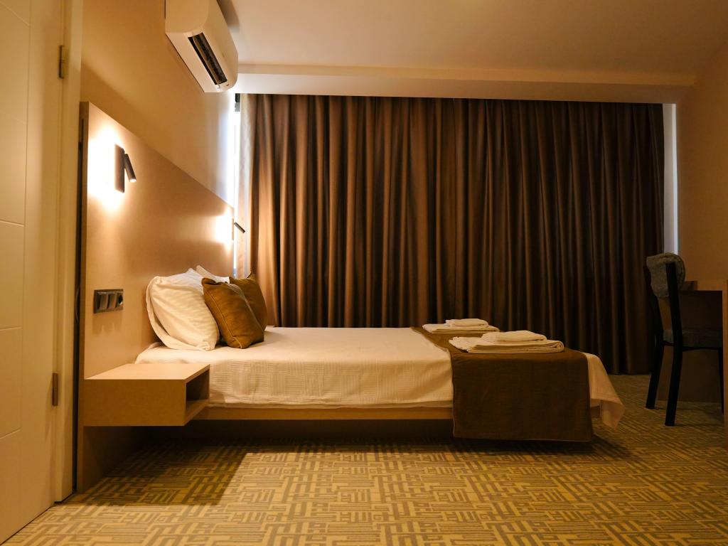 Deluxe Oda, Cadde Manzaralı