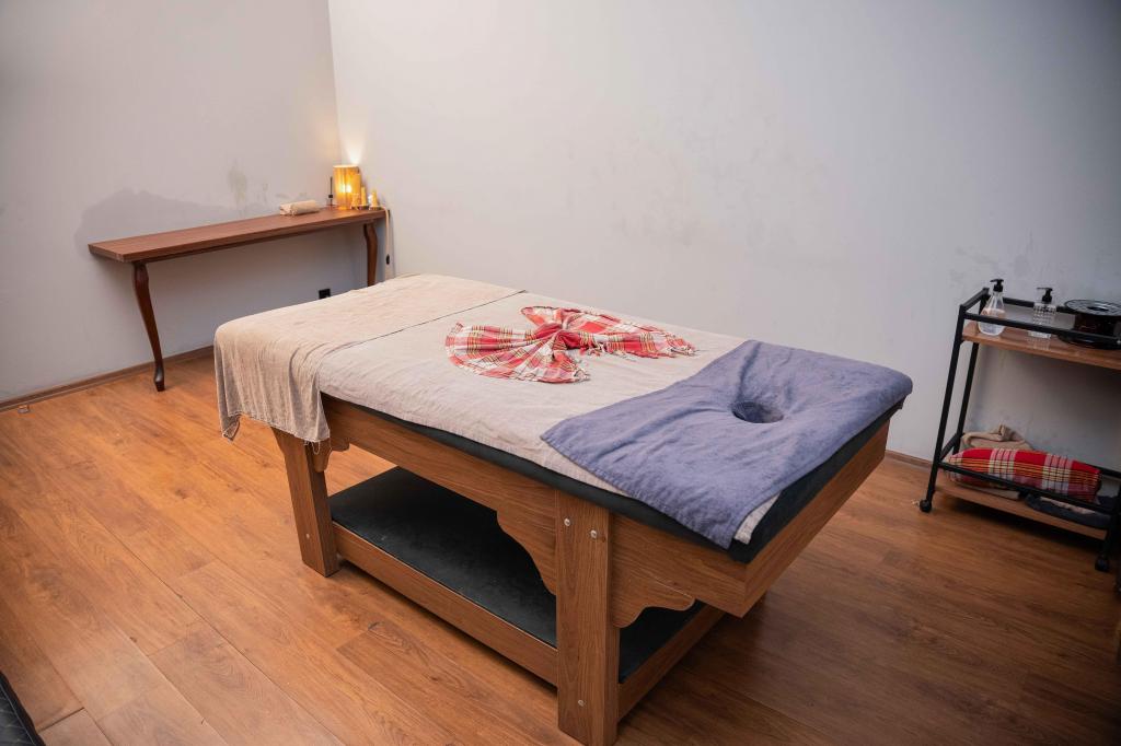 MASSAGE