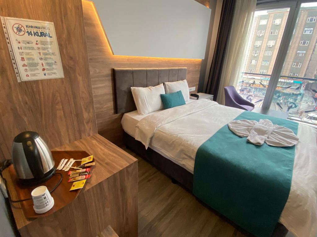 Standart Oda, Şehir Manzaralı