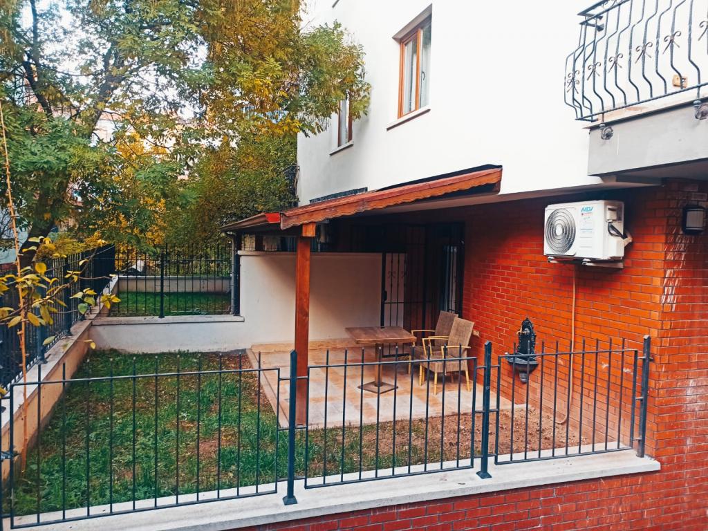 Loft Grand Bahçe Katı Oda, Bahçe Manzaralı