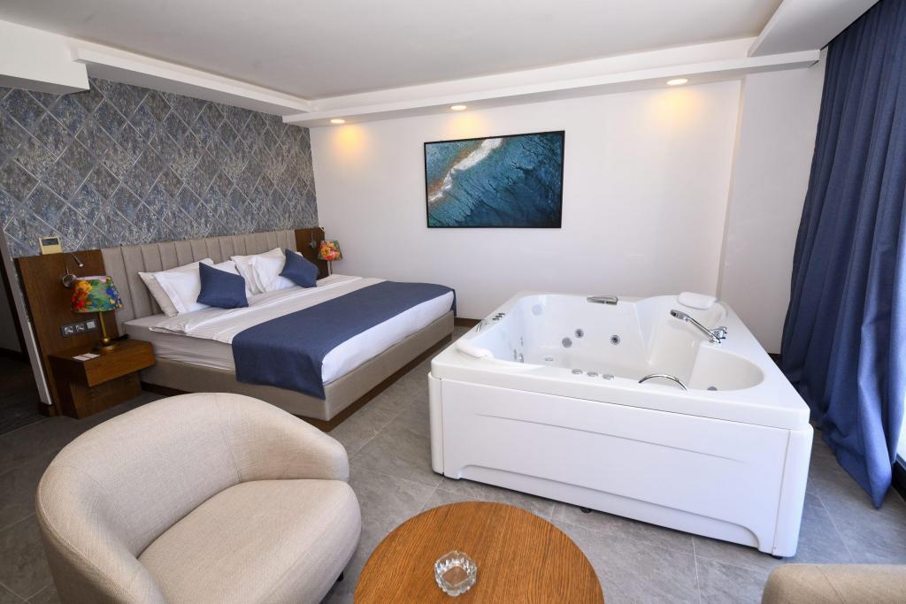 Comfort Oda, Dağ Manzaralı (Jakuzi)