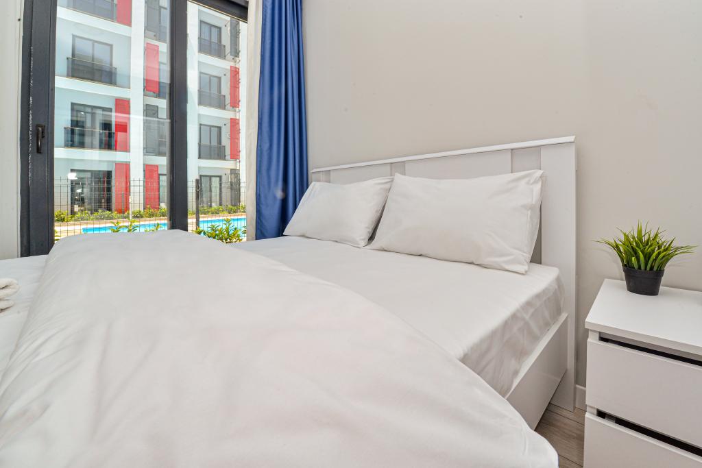 Suite Room, Pool View