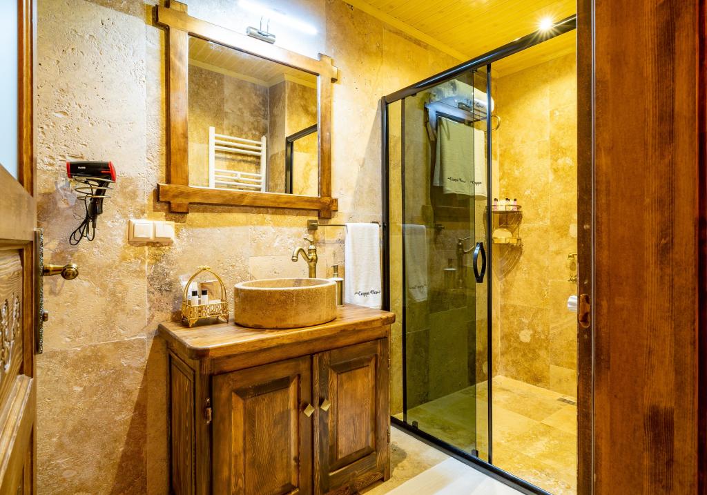 Cave Suite,Jakuzili ve Türk Hamamlı