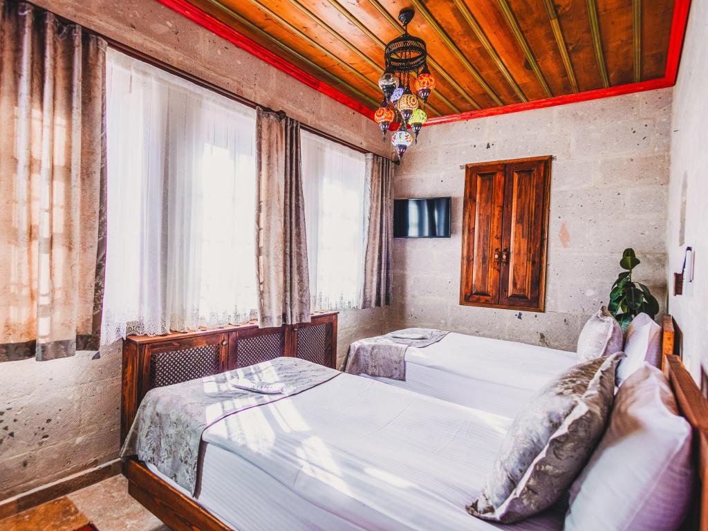 Deluxe Iki Ayrı Yataklı Oda
