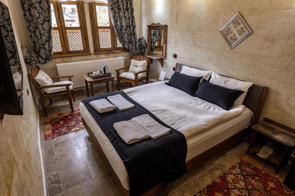 Deluxe Jakuzili Suite,Kapadokya Manzarası,Jakuzili (2 Kişilik)
