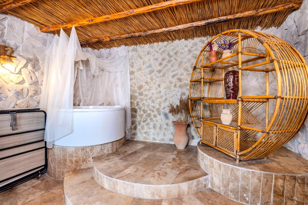 Dublex Suite,Jakuzili