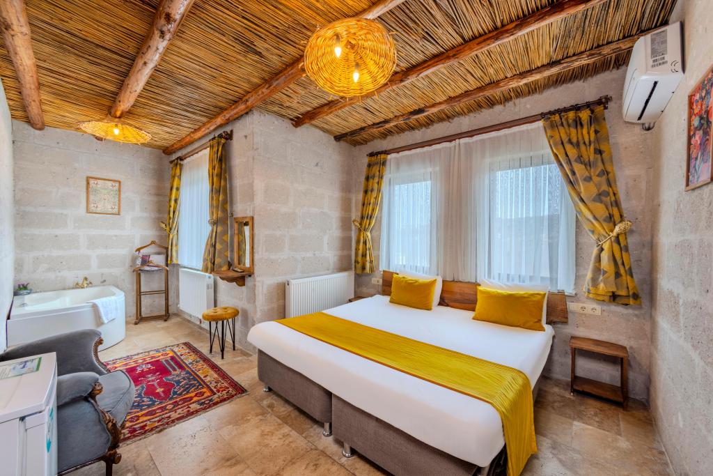 Suite,Vadi Manzaralı,Küvetli