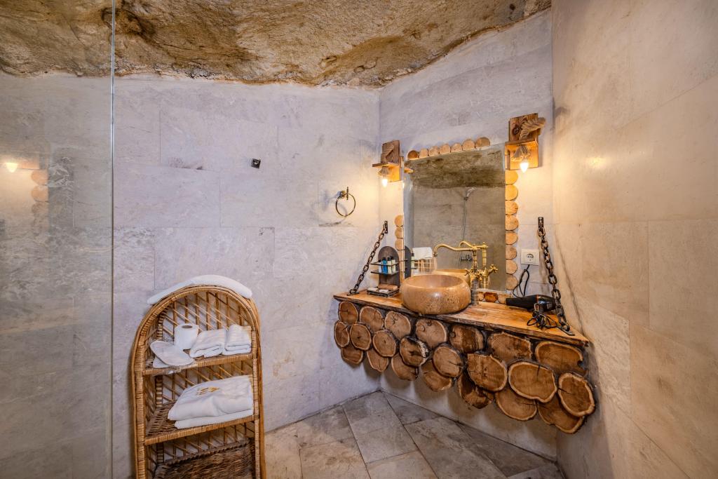 Dublex Suite,Jakuzili