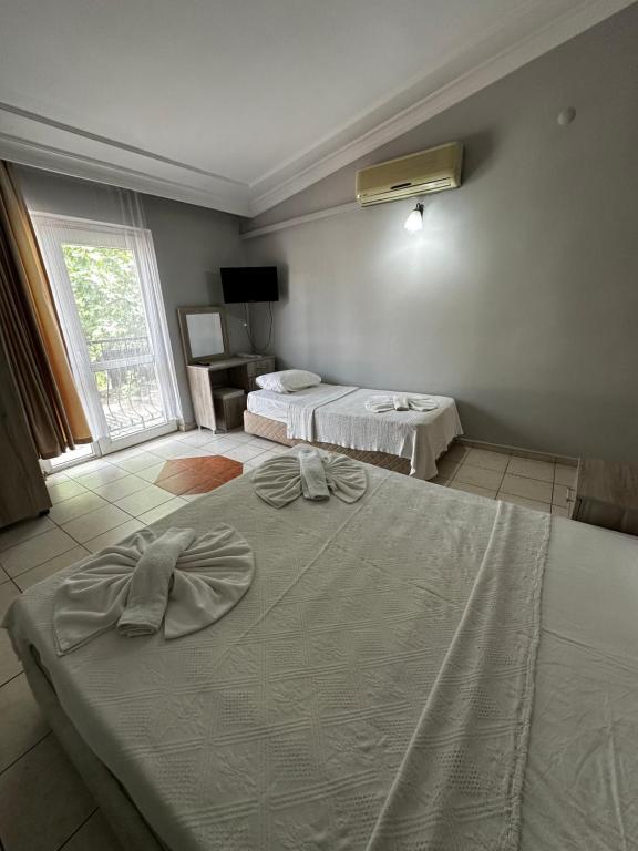 Apartment,Kara veya Havuz Manzaralı