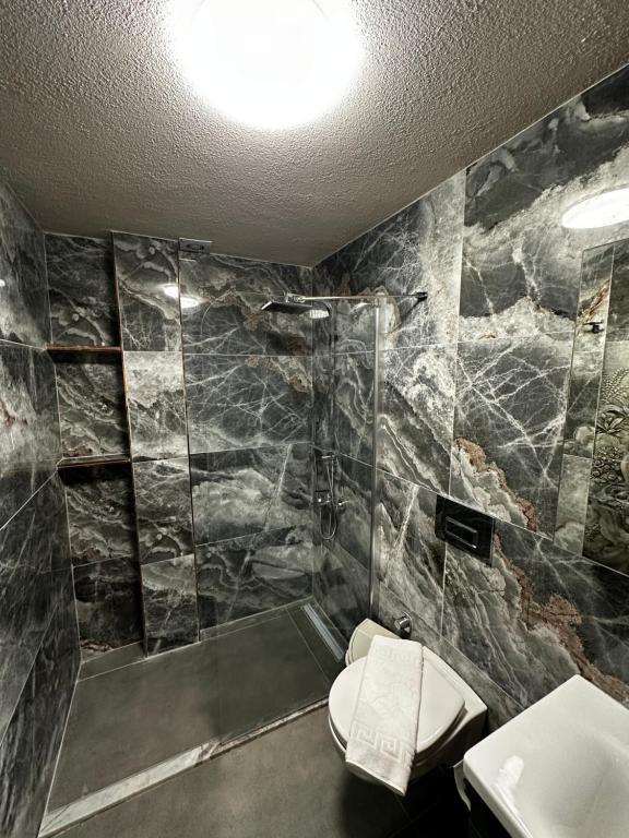 Apartment,Kara veya Havuz Manzaralı