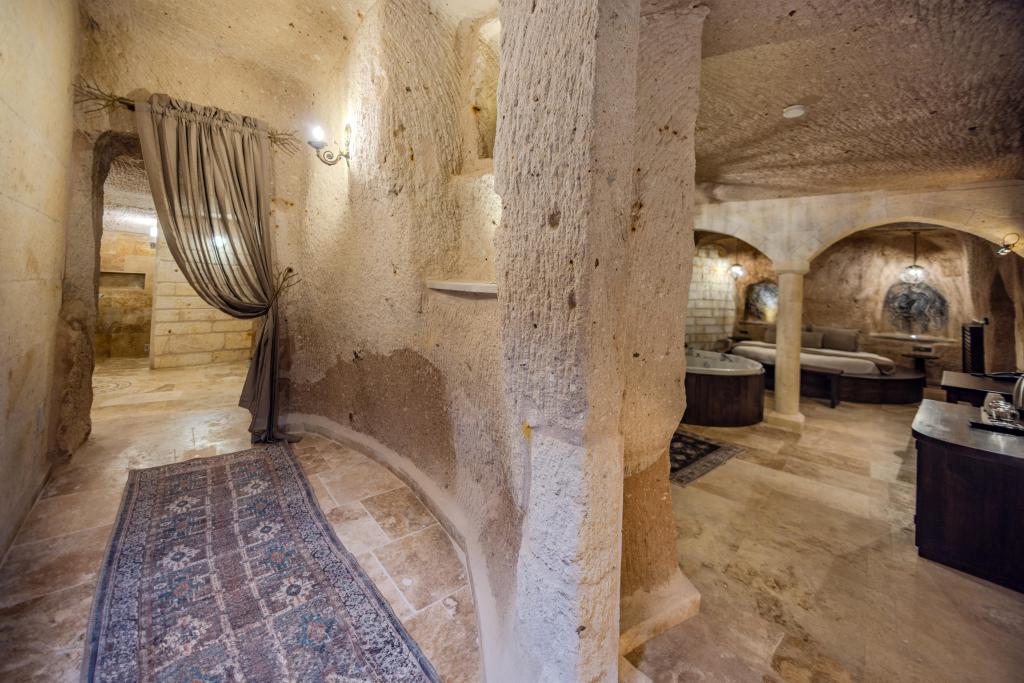 King Suite,Avlu Manzaralı,Jakuzili ve Türk Hamamlı