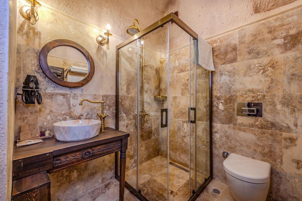Queen Suite,Avlu Manzaralı,-1. Kat