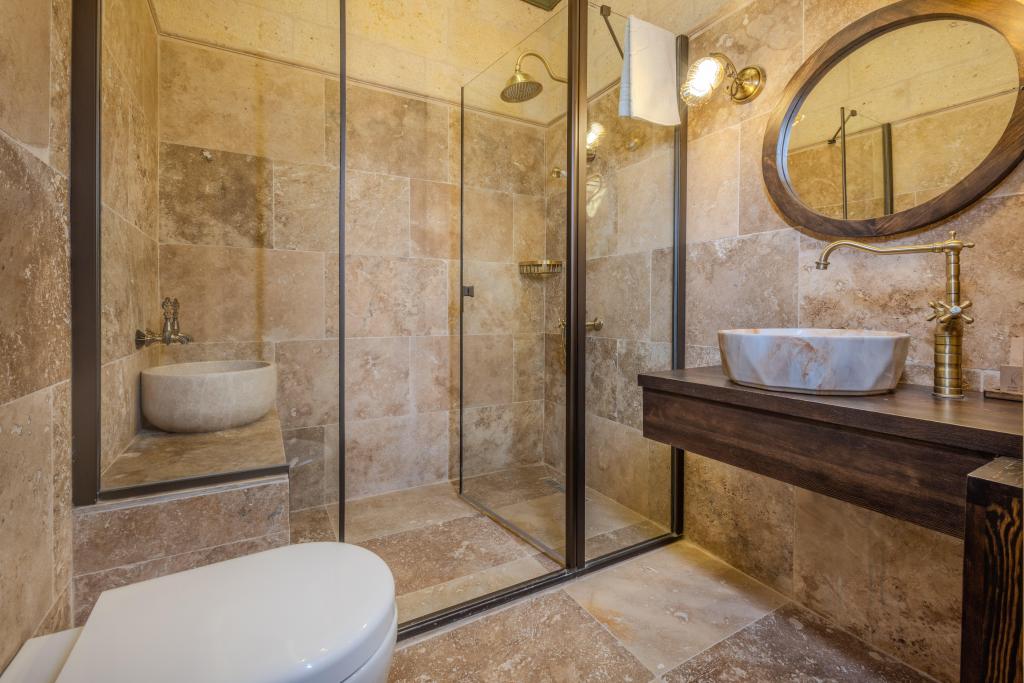 Junior Suite,Jakuzili