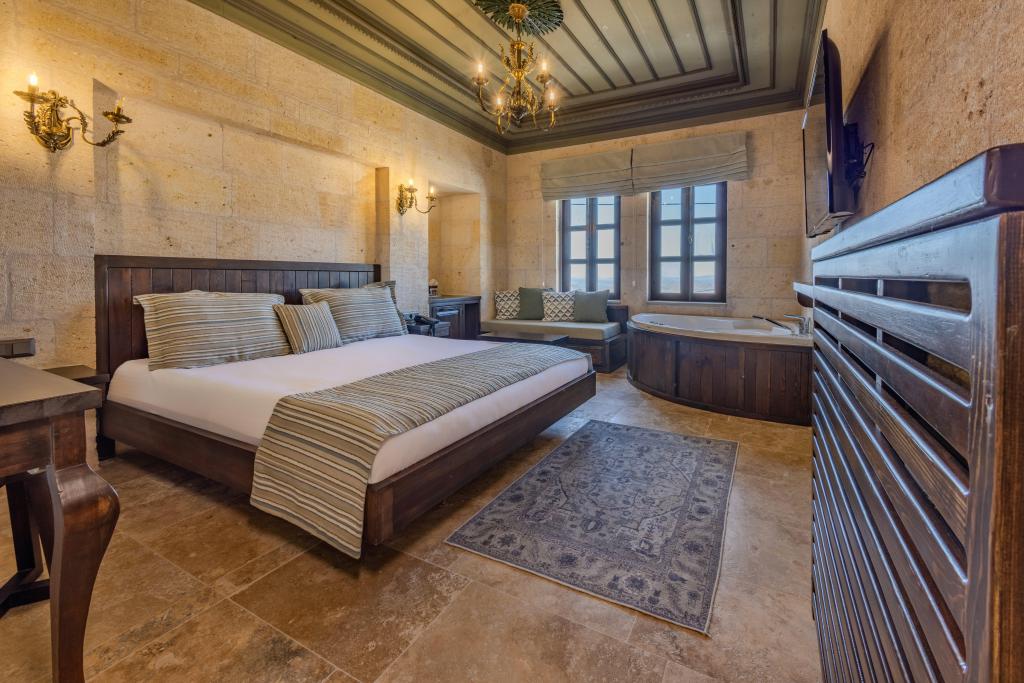 Junior Suite,Jakuzili