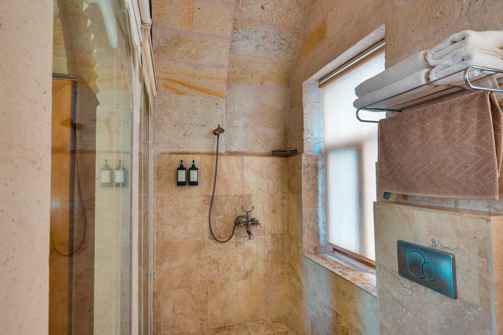 Alchemist Taş Suite,Şömineli